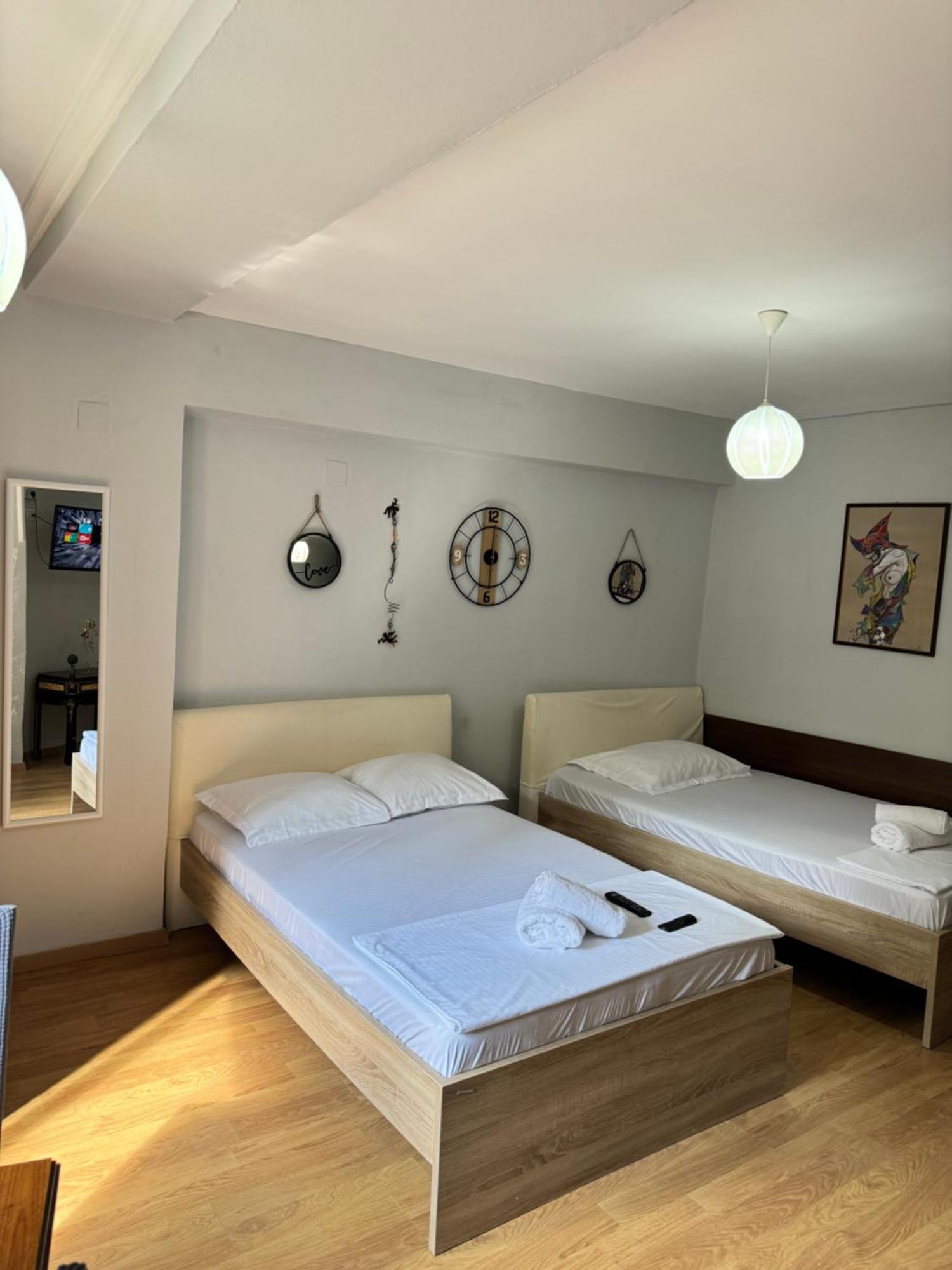 Tirana Centre Lions Gate 9 Apartment Ngoại thất bức ảnh